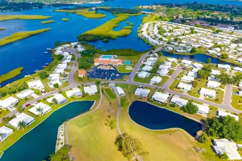 3910 Joyce Drive Bradenton FL 34208