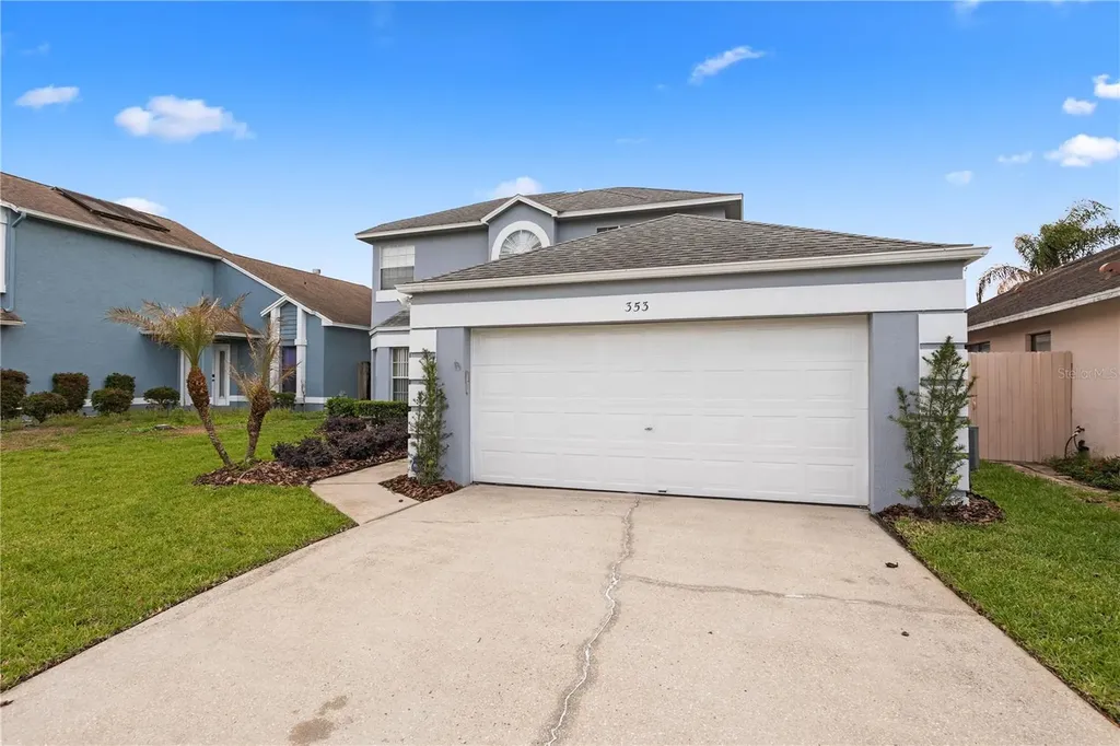 353 Lakebreeze Circle Lake Mary FL 32746