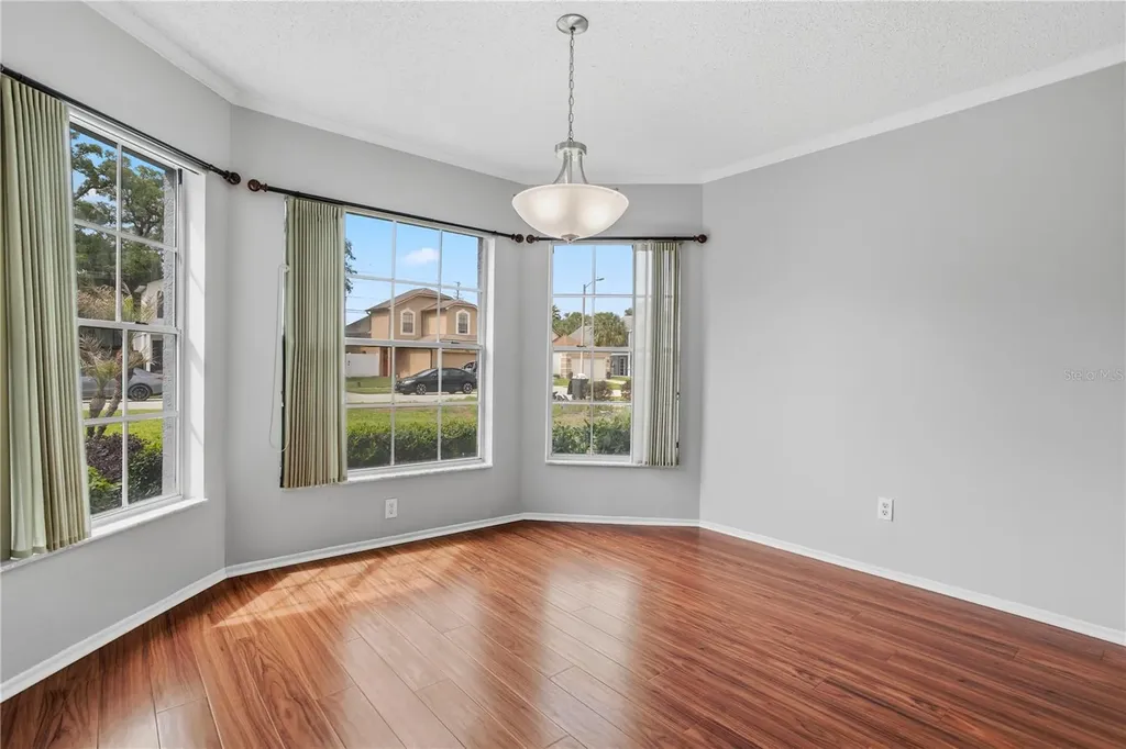 353 Lakebreeze Circle Lake Mary FL 32746