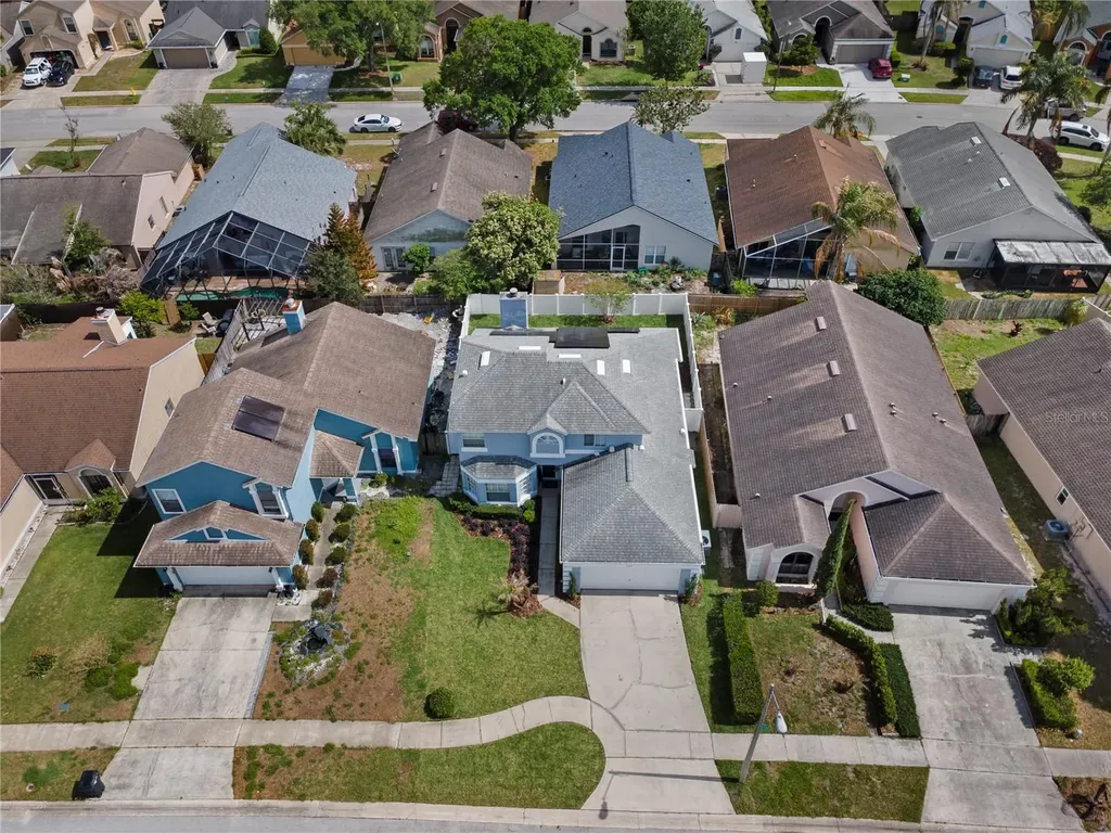 353 Lakebreeze Circle Lake Mary FL 32746