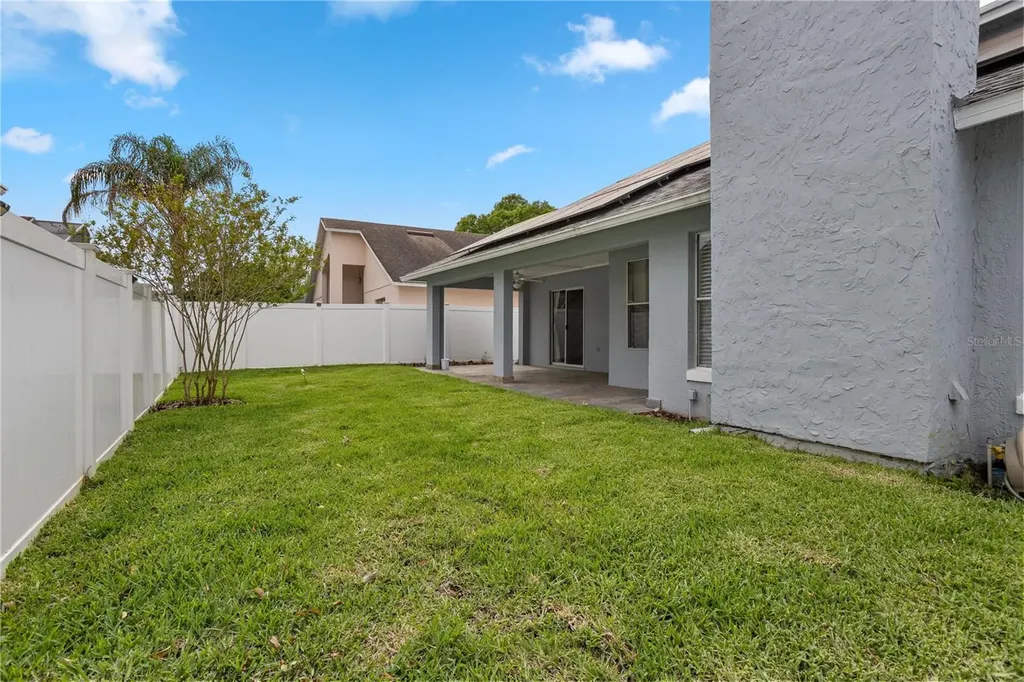 353 Lakebreeze Circle Lake Mary FL 32746