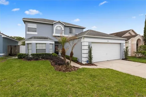353 Lakebreeze Circle Lake Mary FL 32746