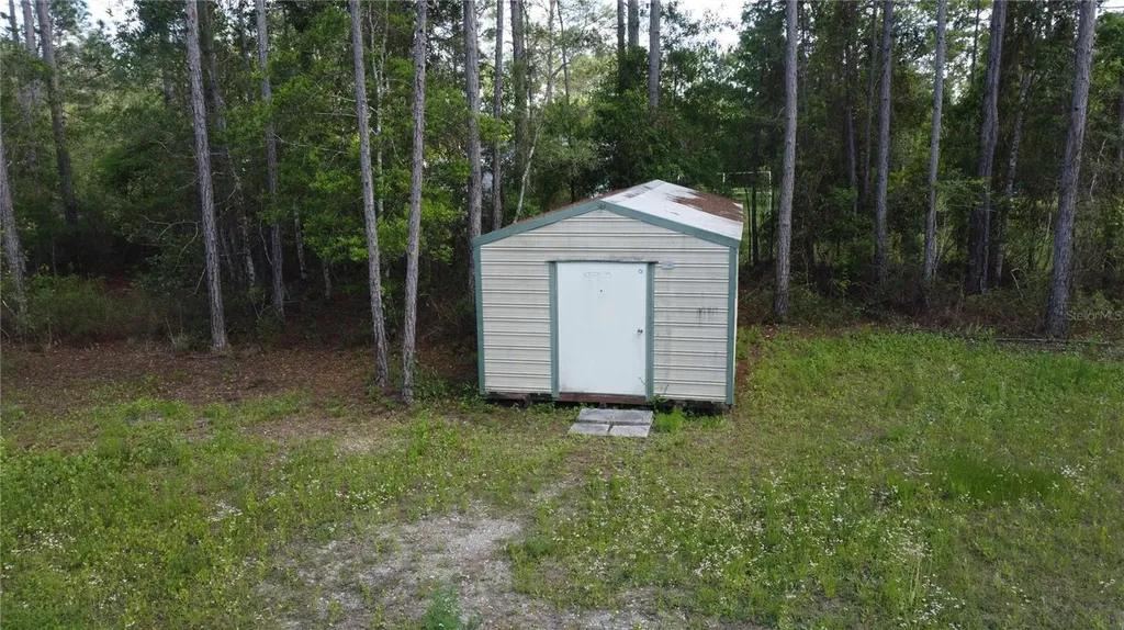 10205 Baylor Avenue Hastings FL 32145