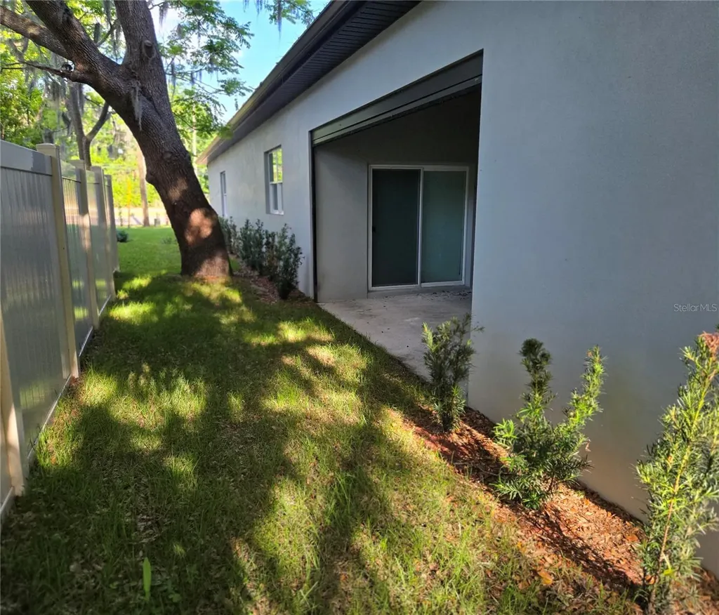 106 Lake Drive Oviedo FL 32765