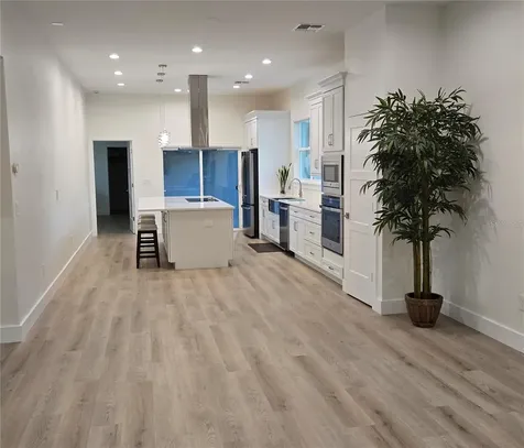 106 Lake Drive Oviedo FL 32765