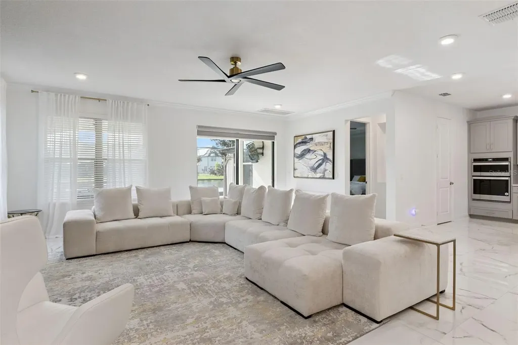 10734 Belle Maisons Drive Orlando FL 32832