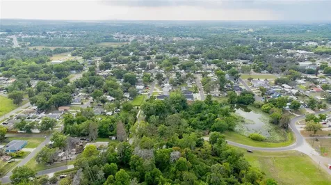 N Seminole Lake Boulevard Plant City FL 33563