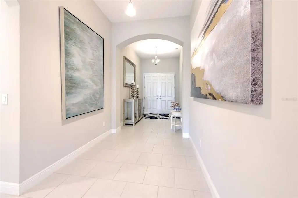 7401 Paradiso Drive Apollo Beach FL 33572