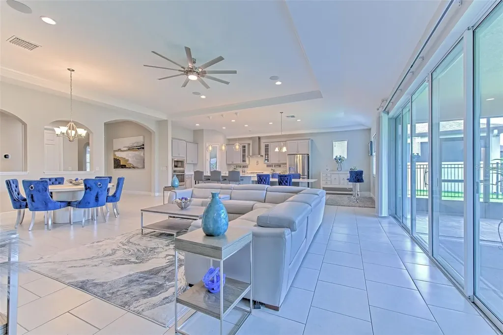 7401 Paradiso Drive Apollo Beach FL 33572
