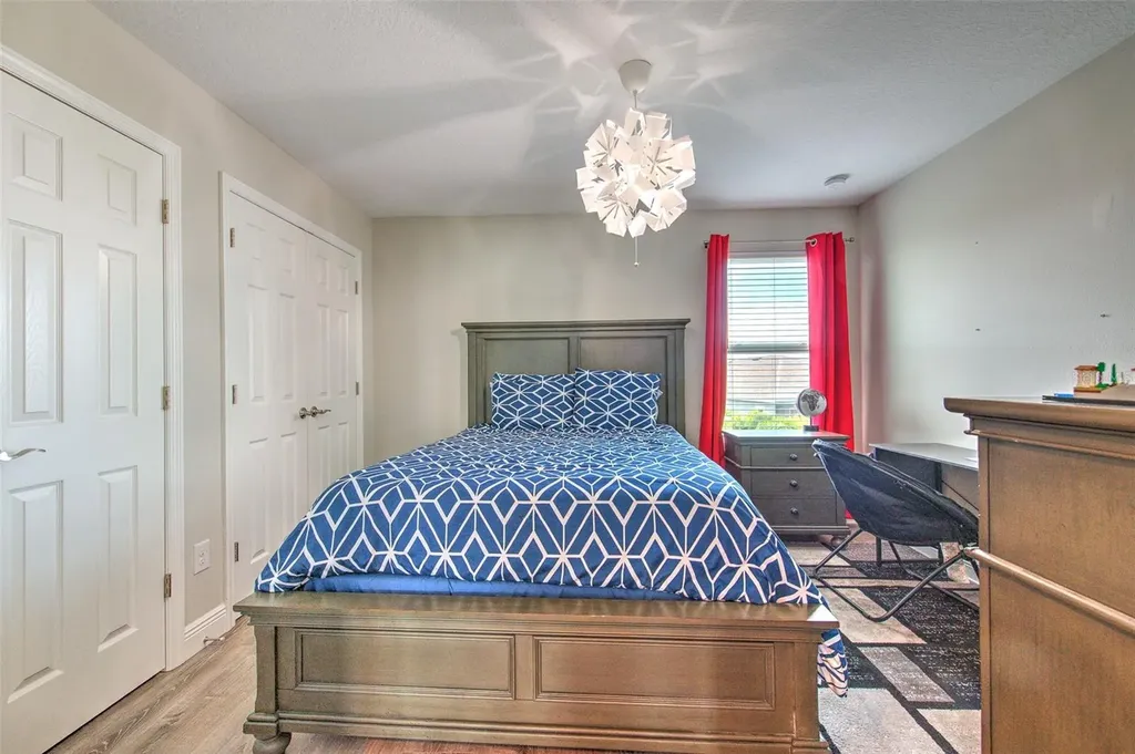 7401 Paradiso Drive Apollo Beach FL 33572