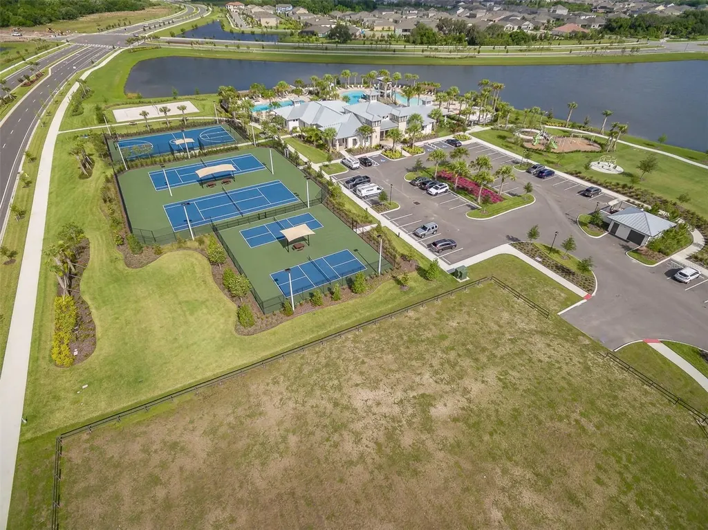 7401 Paradiso Drive Apollo Beach FL 33572