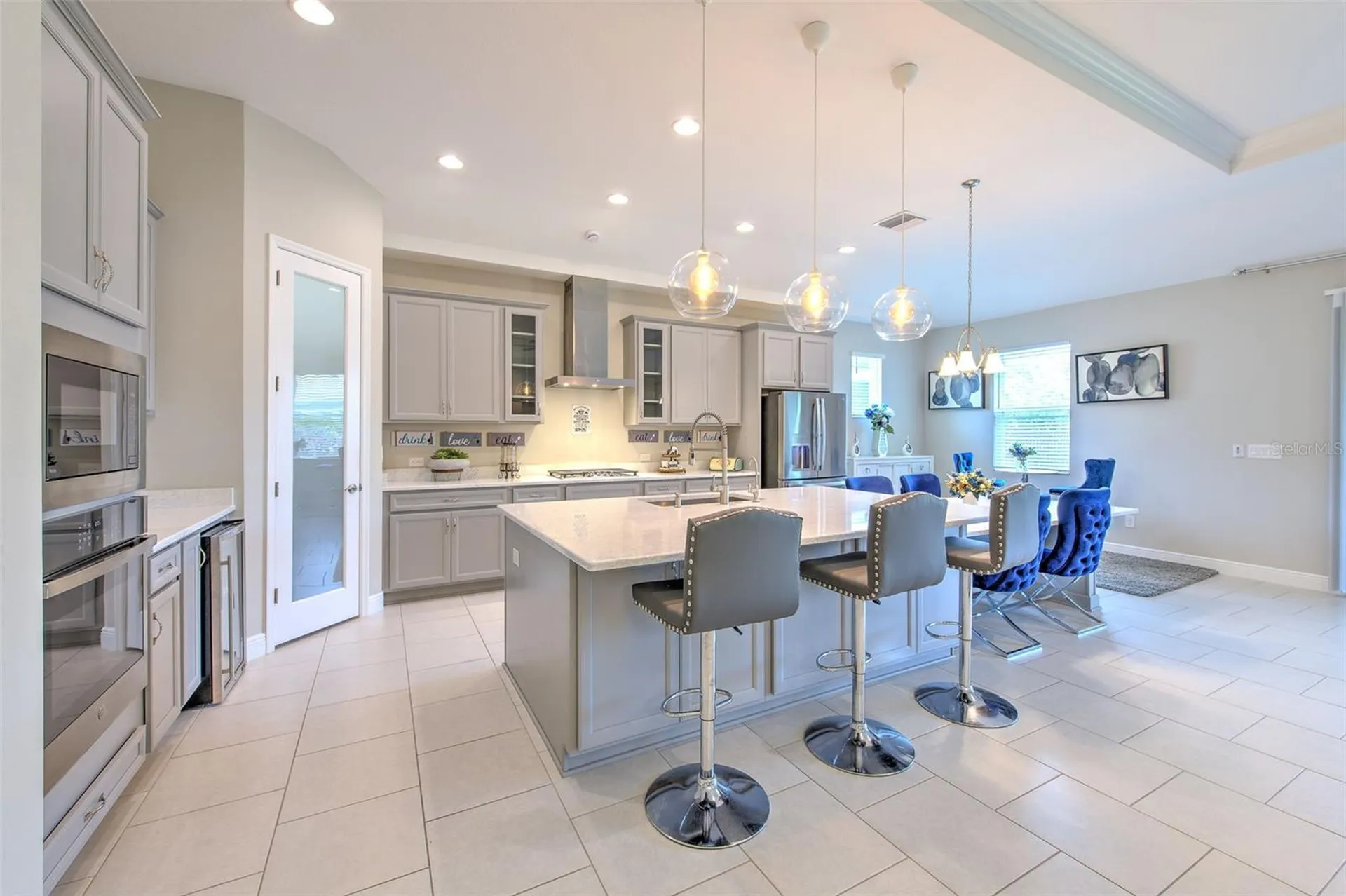 7401 Paradiso Drive Apollo Beach FL 33572
