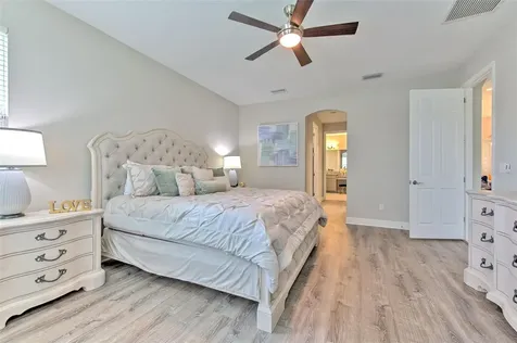 7401 Paradiso Drive Apollo Beach FL 33572