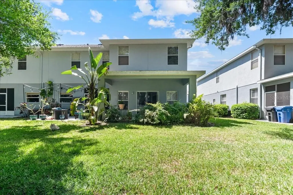 4445 Amberly Oaks Court Tampa FL 33614