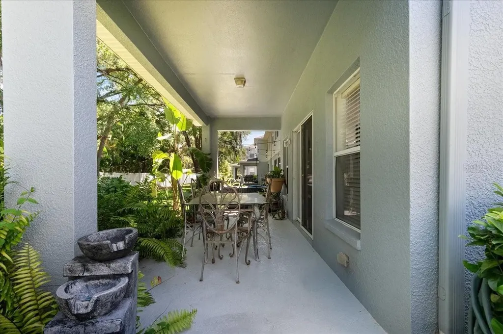 4445 Amberly Oaks Court Tampa FL 33614