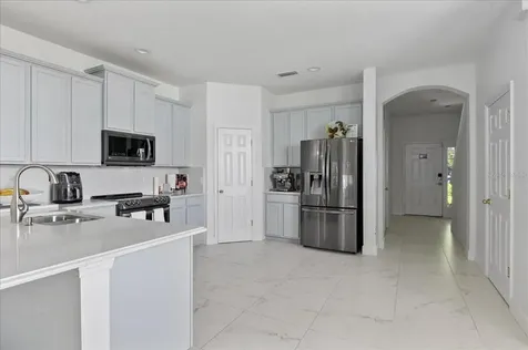 4445 Amberly Oaks Court Tampa FL 33614