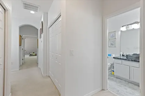 4445 Amberly Oaks Court Tampa FL 33614