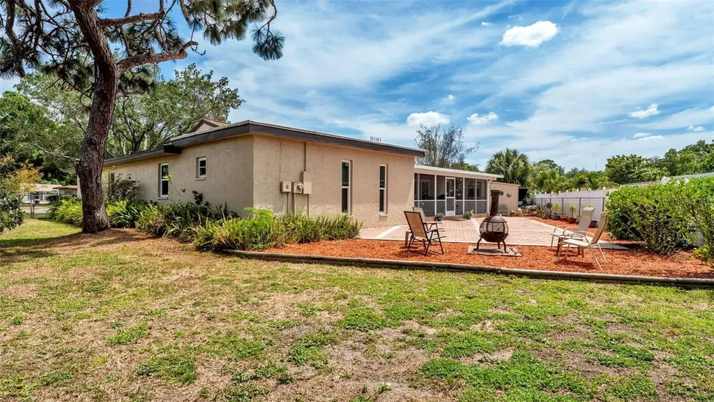 2974 163rd Terrace N Clearwater FL 33760