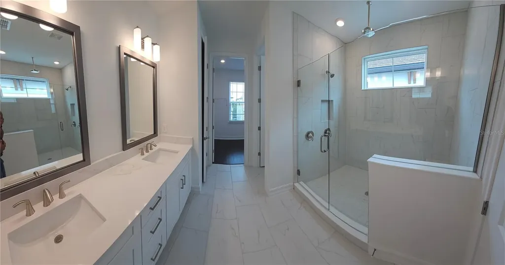 1112 Seagrape Drive Ruskin FL 33570