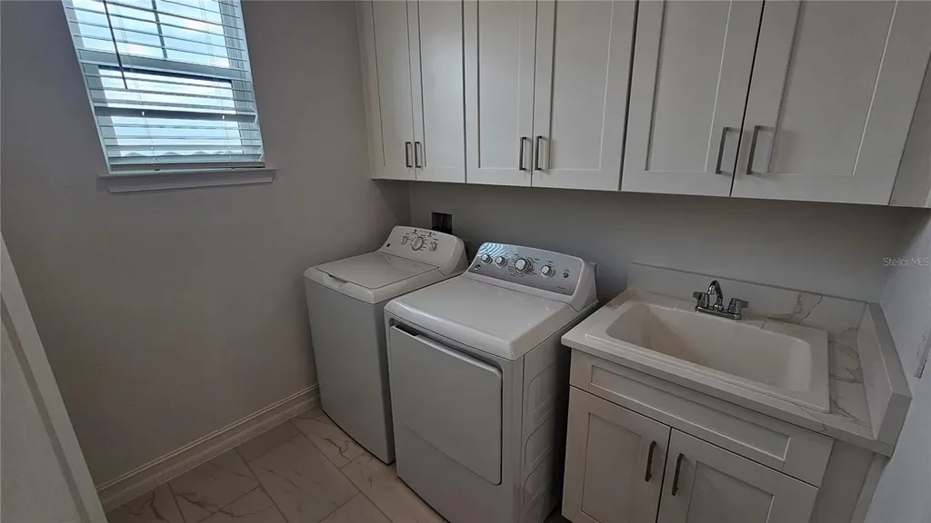 1112 Seagrape Drive Ruskin FL 33570