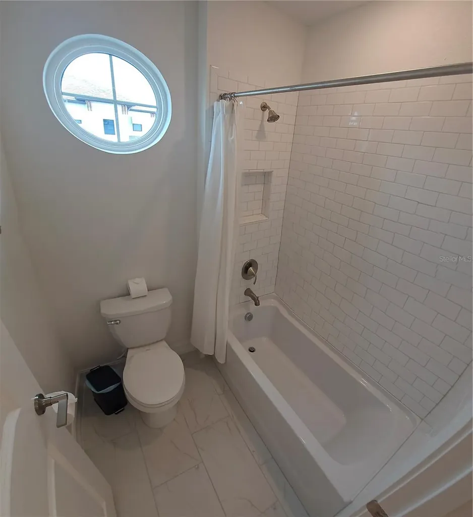 1112 Seagrape Drive Ruskin FL 33570