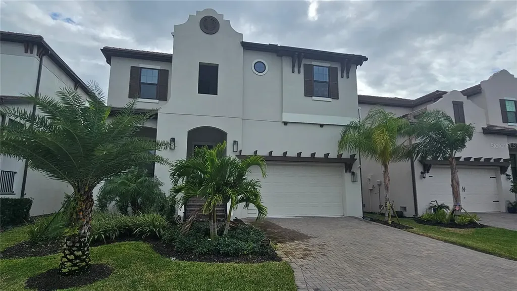 1112 Seagrape Drive Ruskin FL 33570