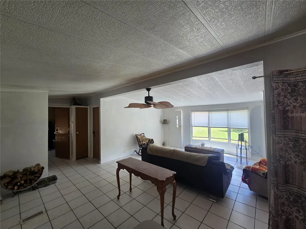 1099 E La Salle Street Hernando FL 34442