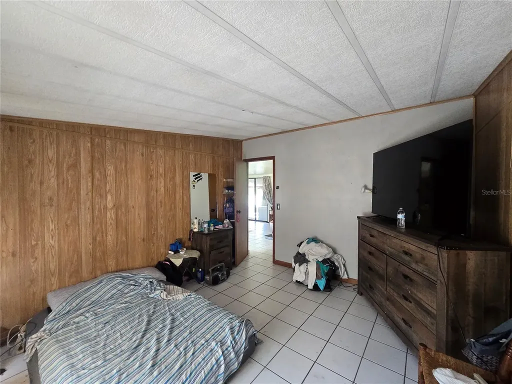 1099 E La Salle Street Hernando FL 34442