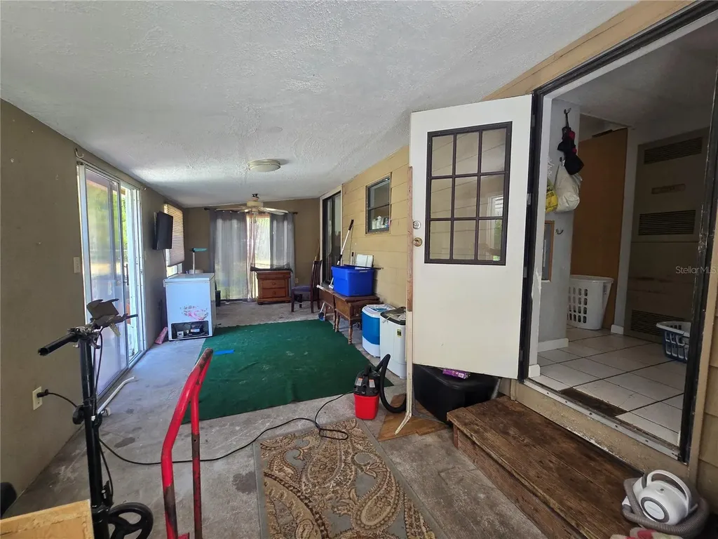 1099 E La Salle Street Hernando FL 34442