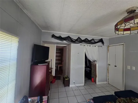 1099 E La Salle Street Hernando FL 34442