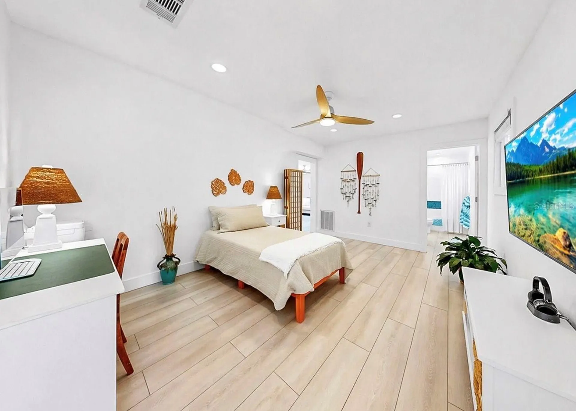 8096 Glenbrooke Lane Sarasota FL 34243
