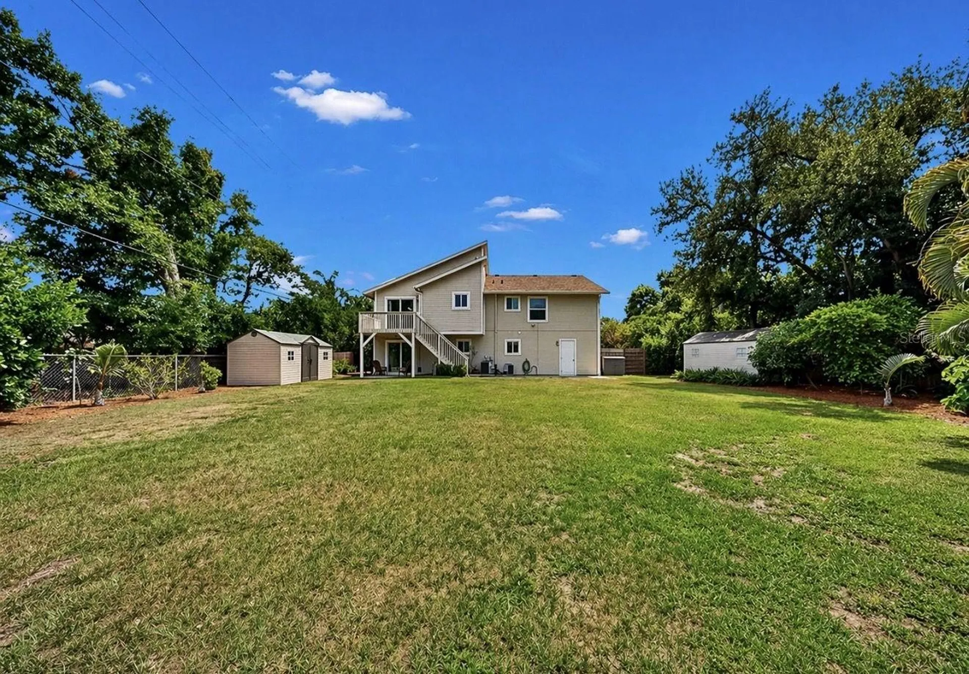 8096 Glenbrooke Lane Sarasota FL 34243