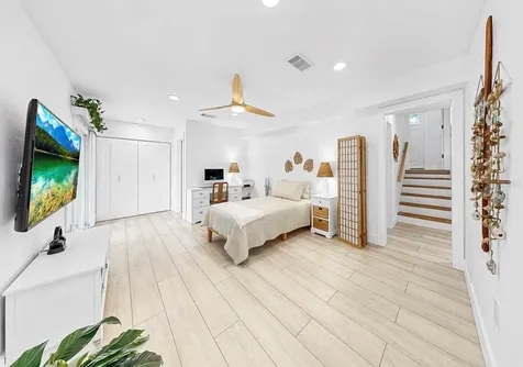 8096 Glenbrooke Lane Sarasota FL 34243