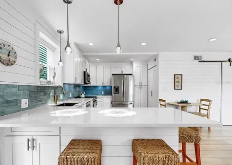 8096 Glenbrooke Lane Sarasota FL 34243