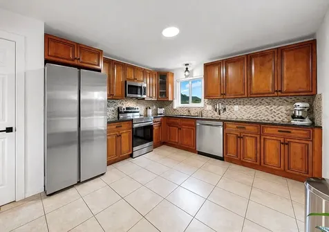 8096 Glenbrooke Lane Sarasota FL 34243