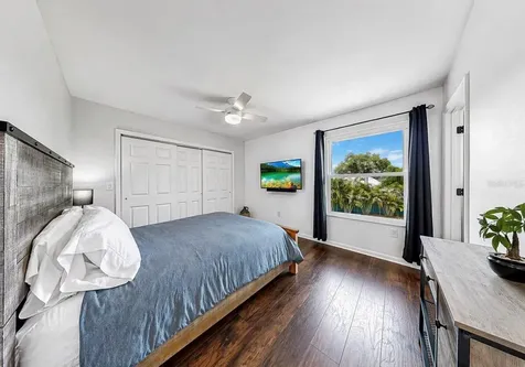 8096 Glenbrooke Lane Sarasota FL 34243