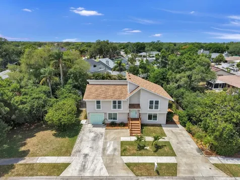 8096 Glenbrooke Lane Sarasota FL 34243