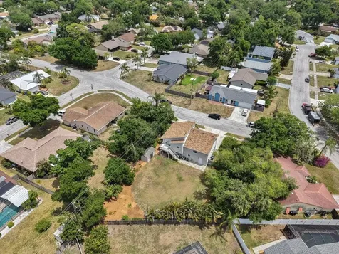 8096 Glenbrooke Lane Sarasota FL 34243