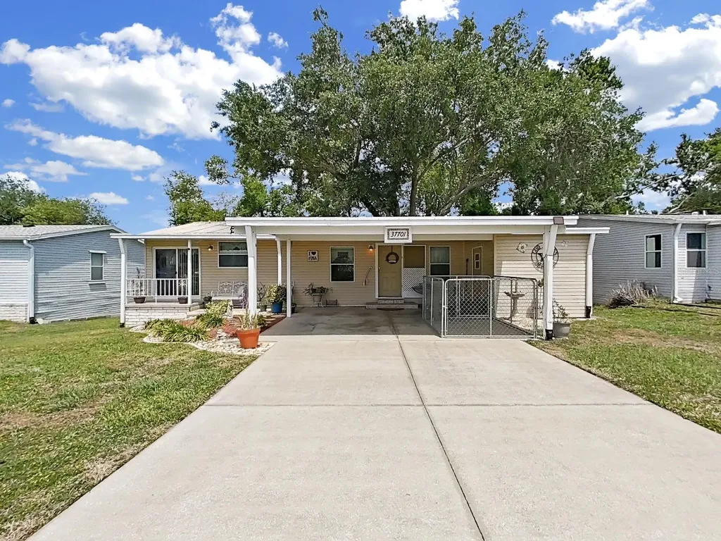 37701 Newal Avenue Zephyrhills FL 33542