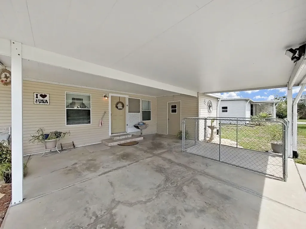 37701 Newal Avenue Zephyrhills FL 33542