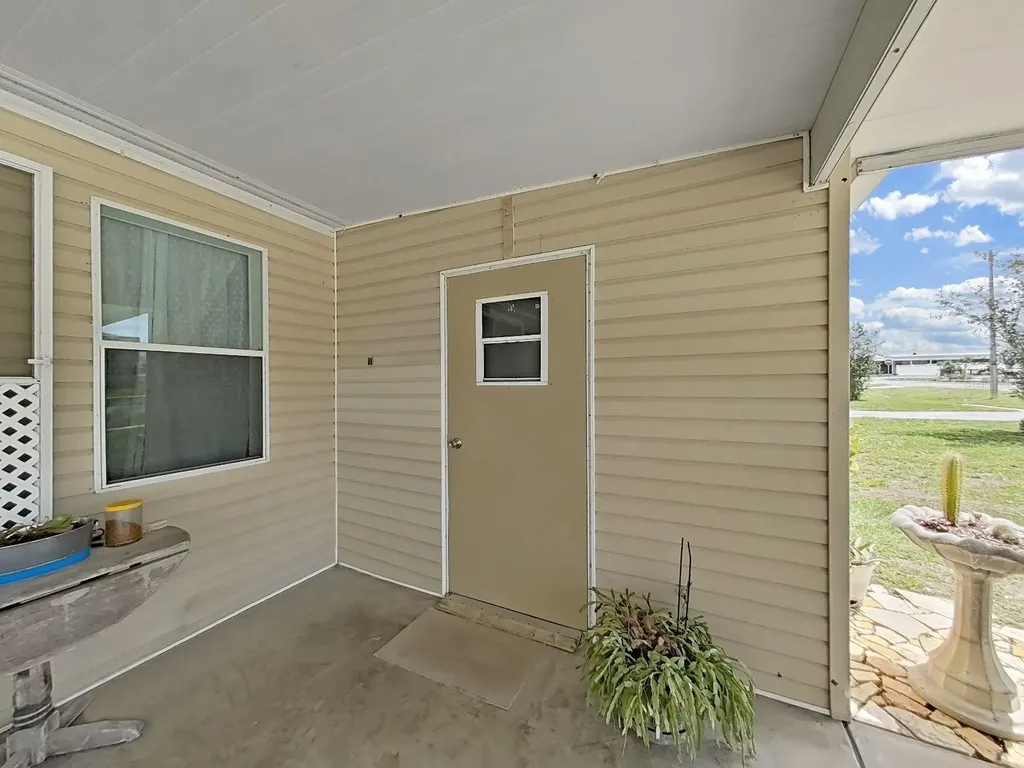 37701 Newal Avenue Zephyrhills FL 33542