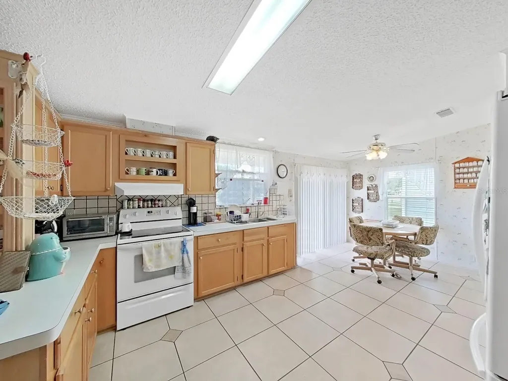 37701 Newal Avenue Zephyrhills FL 33542