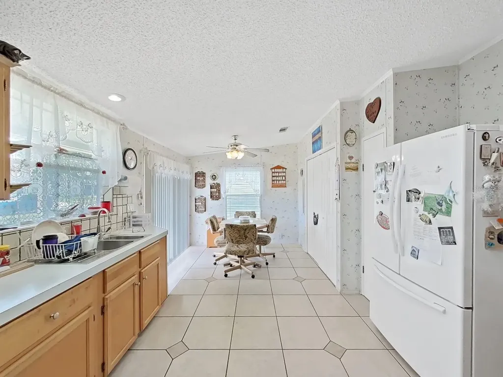 37701 Newal Avenue Zephyrhills FL 33542