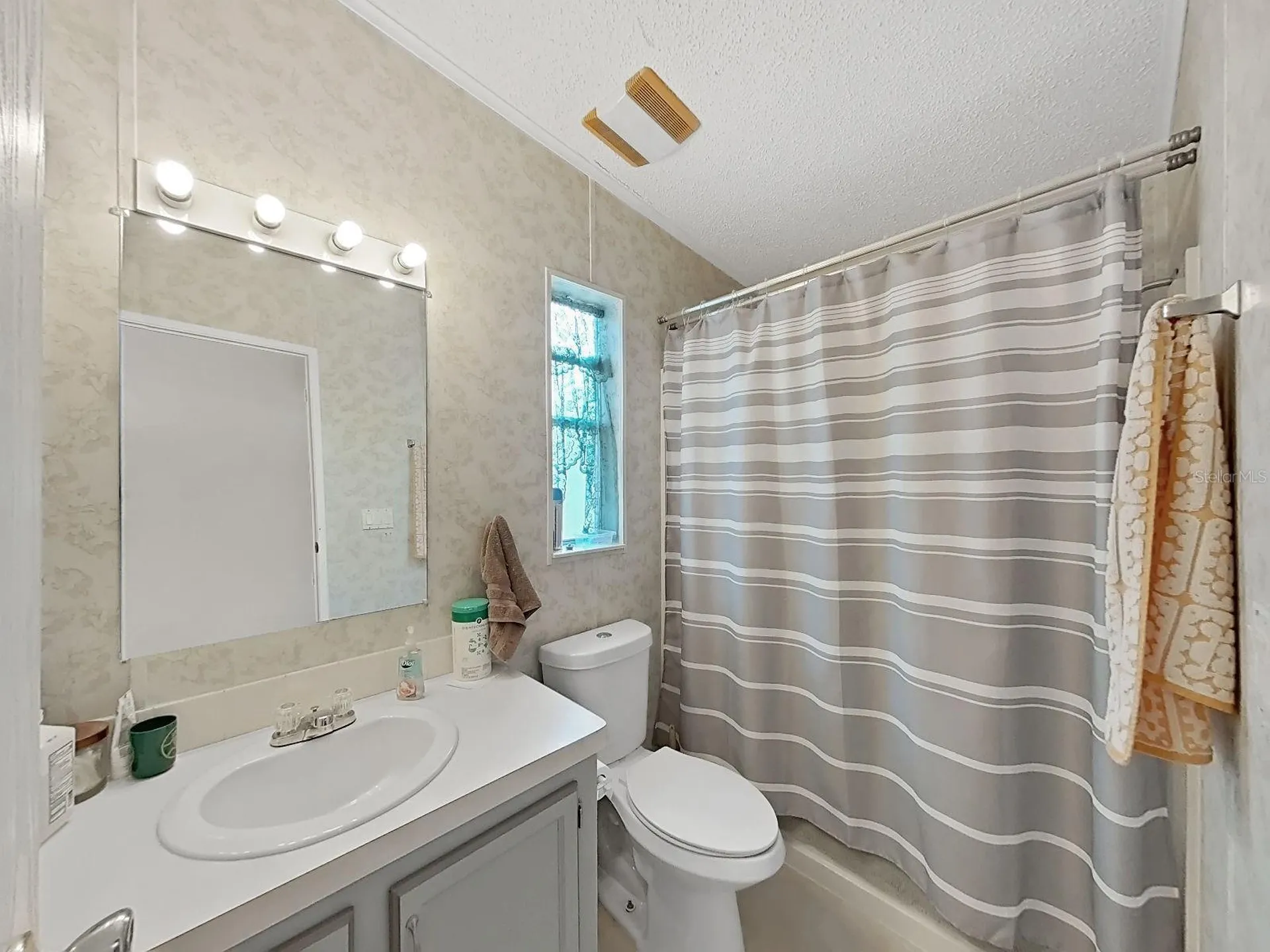 37701 Newal Avenue Zephyrhills FL 33542