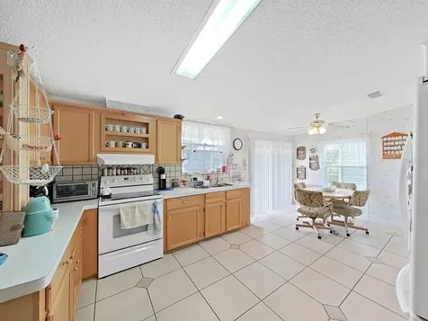 37701 Newal Avenue Zephyrhills FL 33542