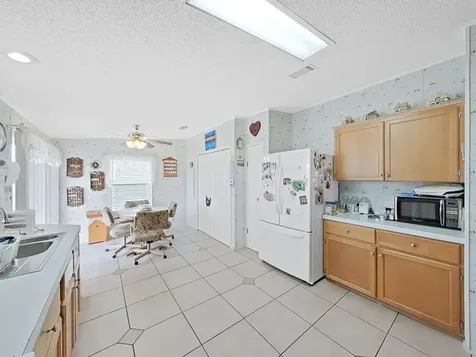 37701 Newal Avenue Zephyrhills FL 33542