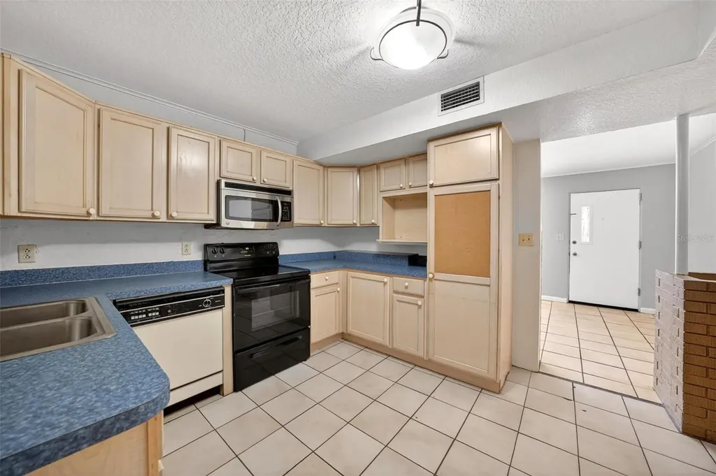 715 S Randolph Avenue Kissimmee FL 34741
