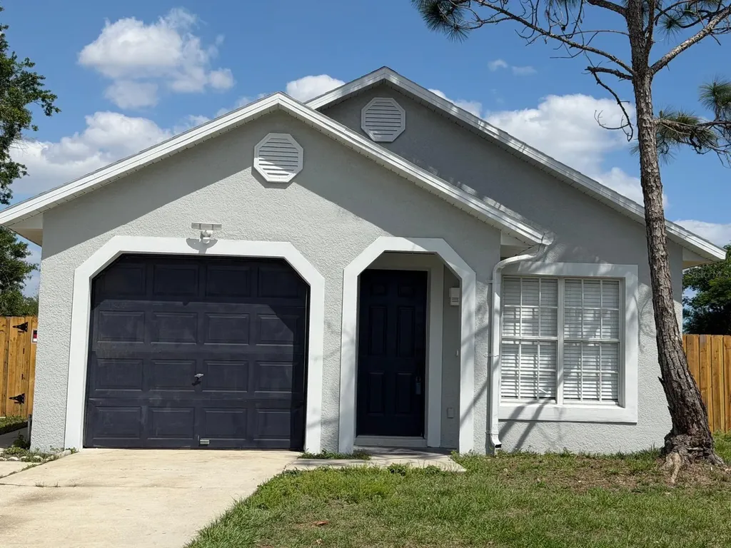 9743 Hollyhill Drive Orlando FL 32824