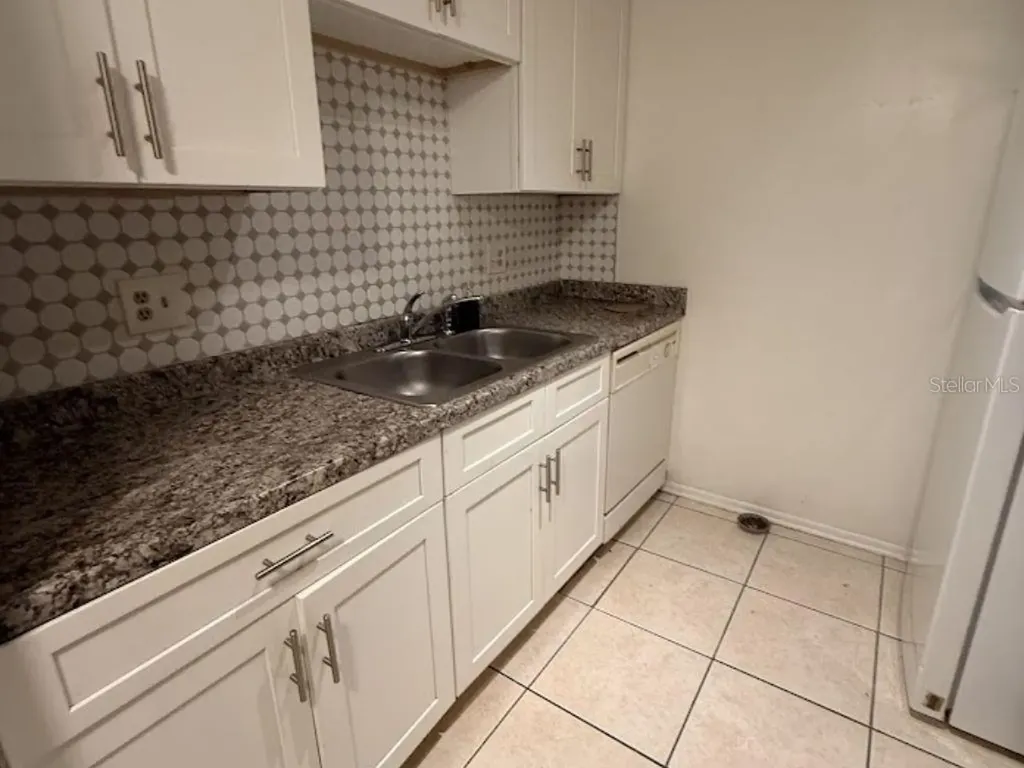 4818 S Semoran Boulevard Orlando FL 32822
