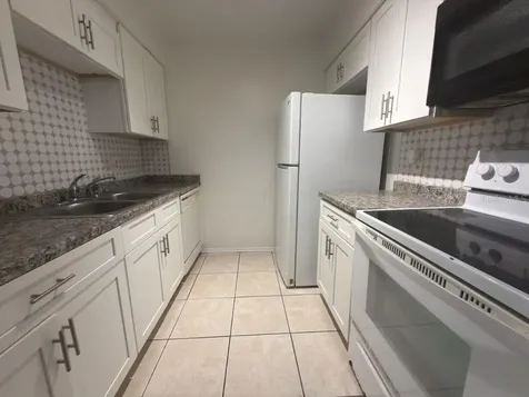 4818 S Semoran Boulevard Orlando FL 32822